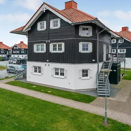 Awesome In With House Sea View Apartment