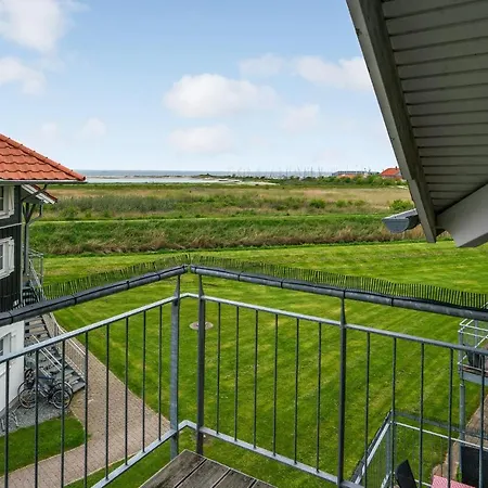 Awesome In With House Sea View Apartment